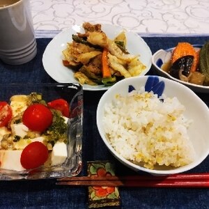 アスパラとオリーブとミニトマトのいろどり冷奴